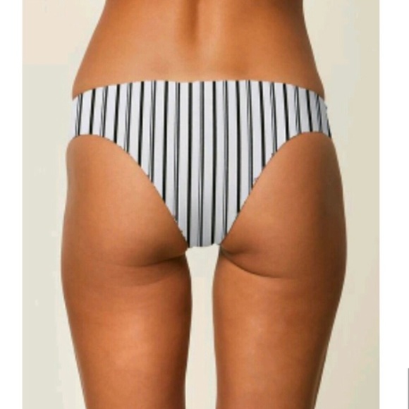 O’NEILL reversible swim bottoms Size Small - Picture 3 of 5